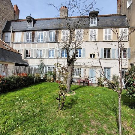 La Cour Du Chateau La Charité-sur-Loire Eksteriør billede
