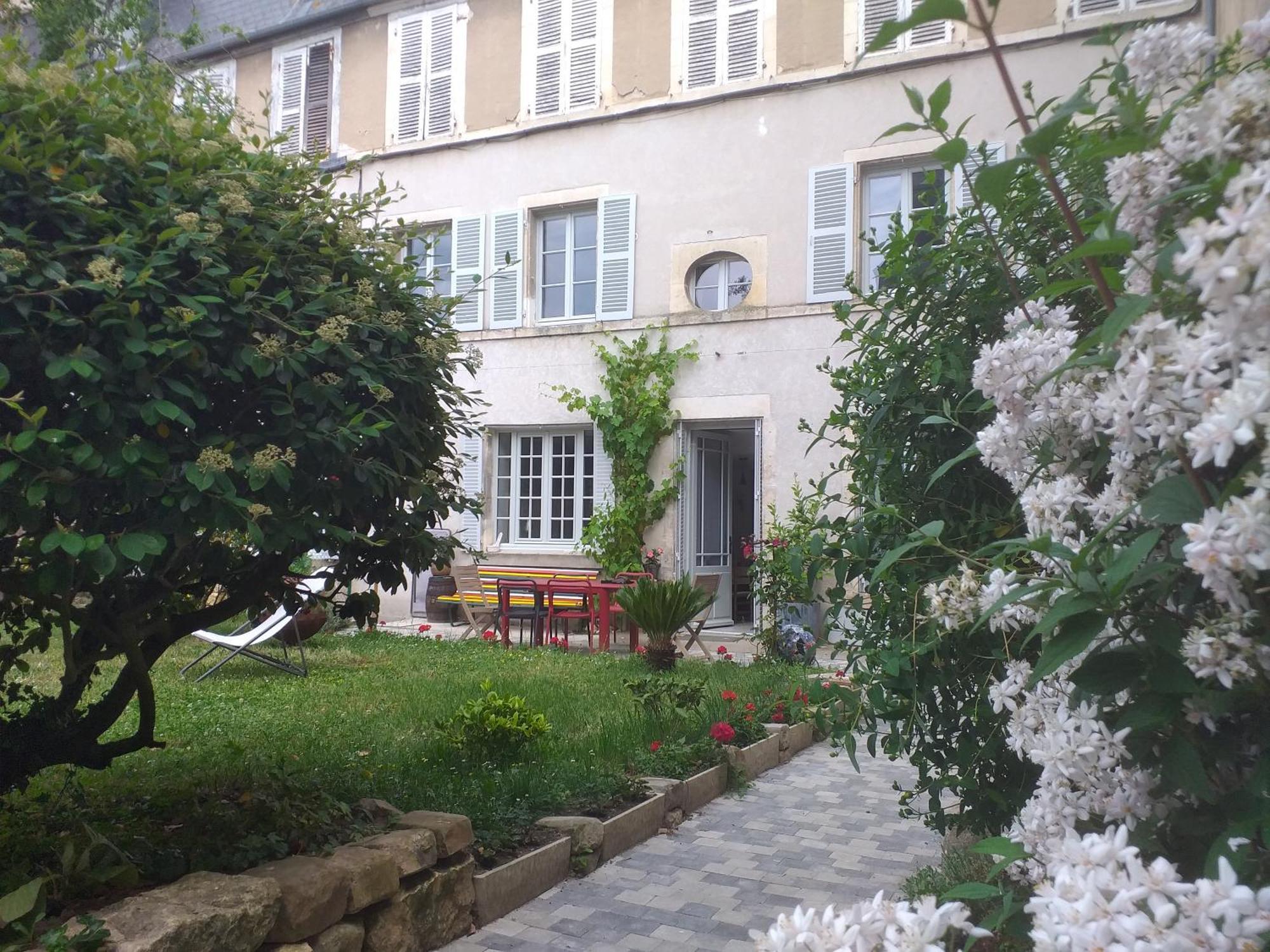 La Cour Du Chateau La Charité-sur-Loire Eksteriør billede